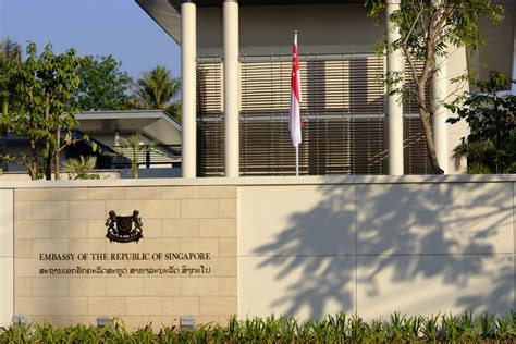 embassy of singapore website.